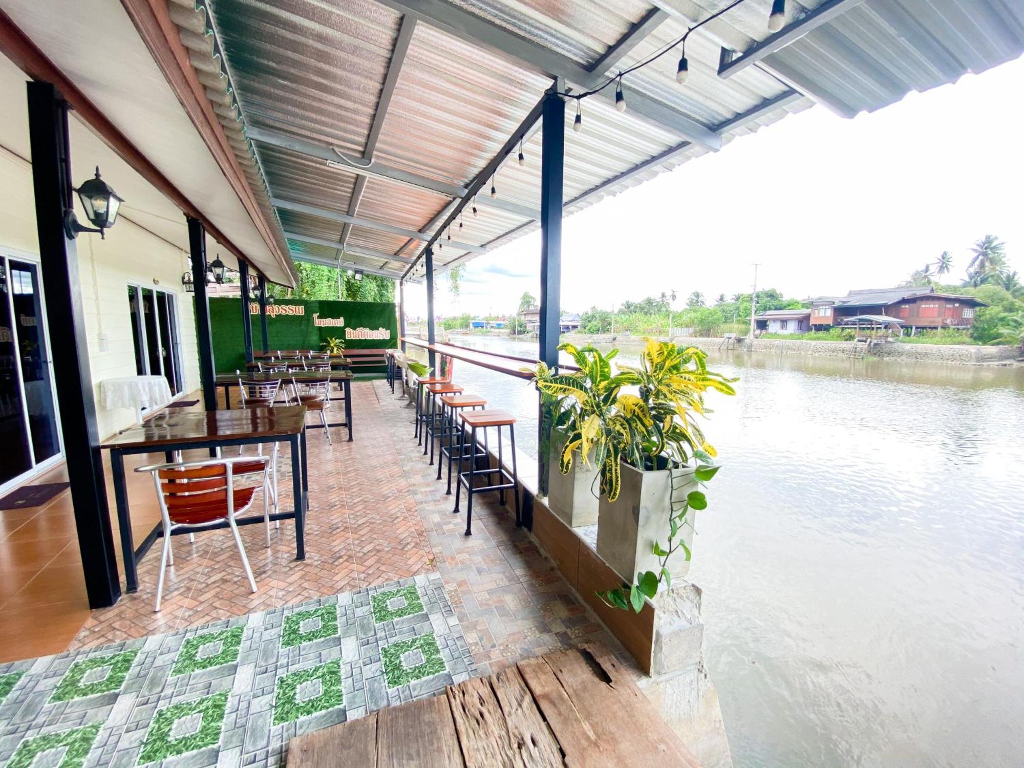 Bansuwan Homestay Amphawa Eksteriør bilde