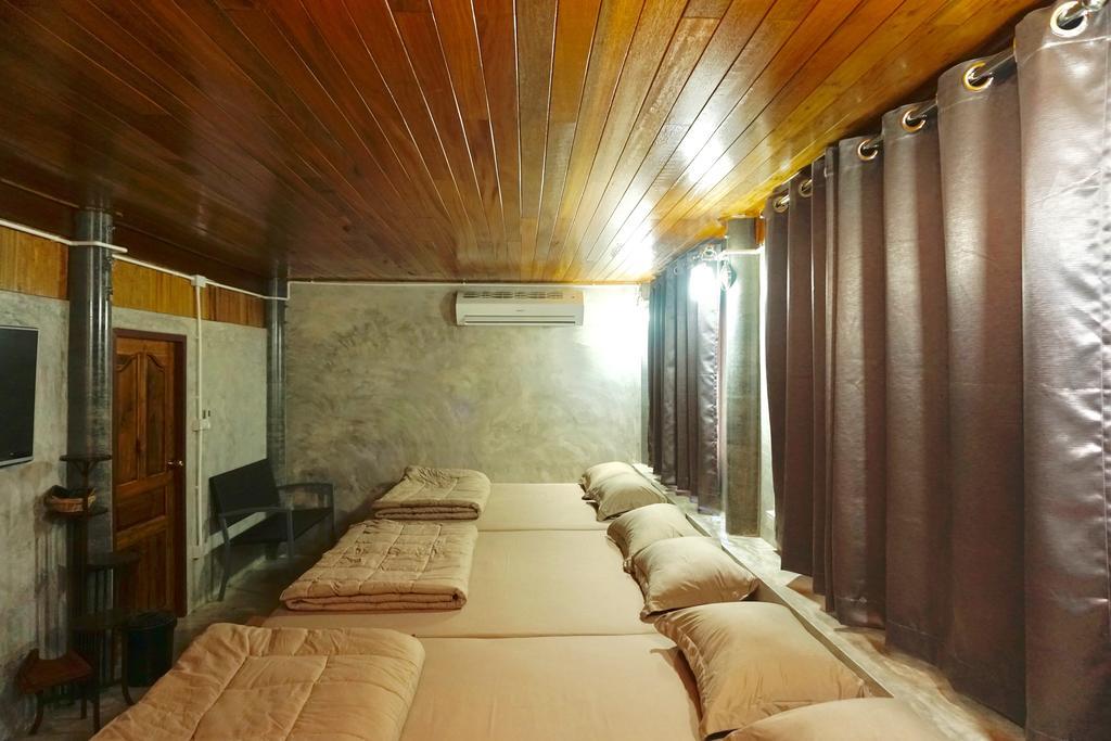 Bansuwan Homestay Amphawa Rom bilde